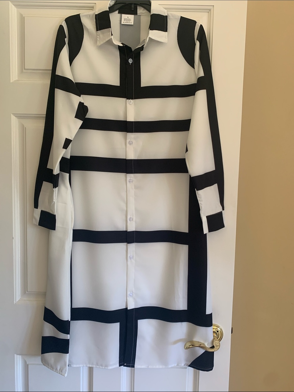 Black & White Long Sleeve Button-Front Shirt Dress